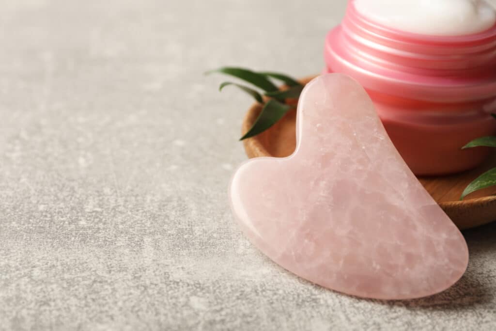gua sha quartz rose